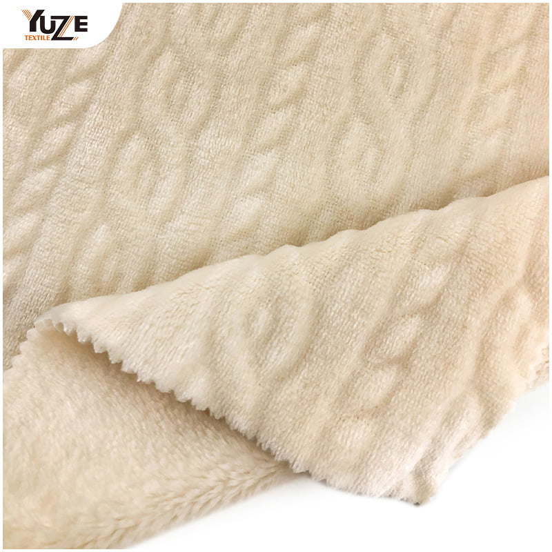 YZK-110340 gyapjú Uragiri